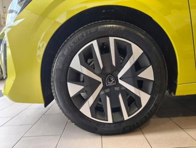 Peugeot 208 1.2 puretech Active s&s 100cv (15)