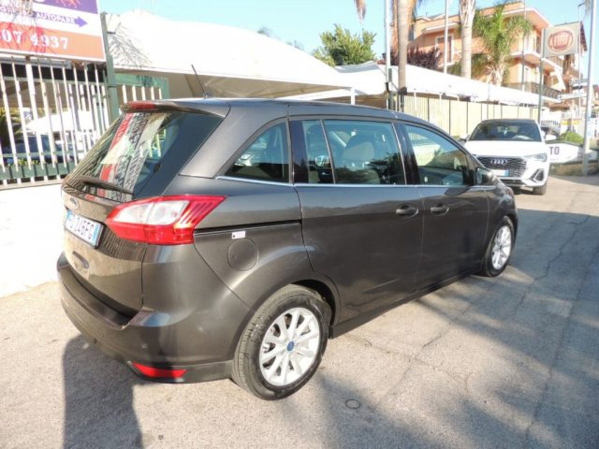 Ford C-Max 1.5 TDCi 120CV Start&Stop Titanium (4)