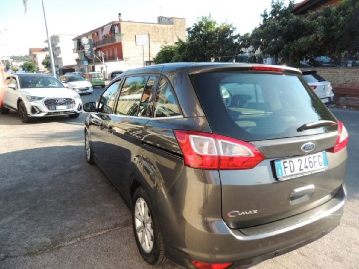 Ford C-Max 1.5 TDCi 120CV Start&Stop Titanium (9)