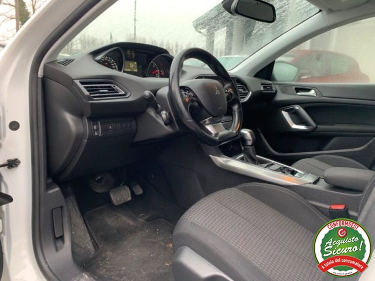 Peugeot 308 SW BlueHDi 150 S&S EAT6 Allure (10)