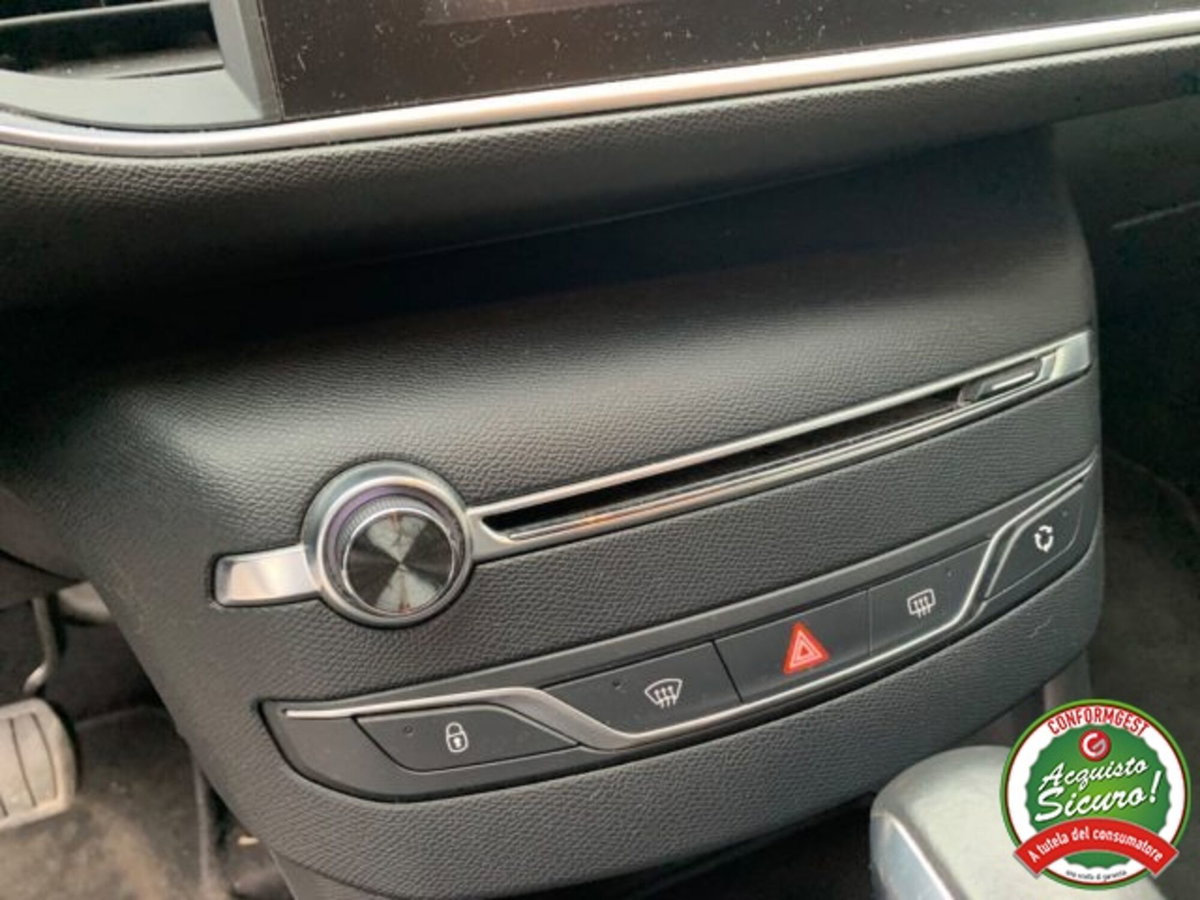 Peugeot 308 SW BlueHDi 150 S&S EAT6 Allure (15)