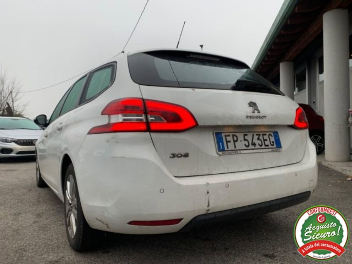 Peugeot 308 SW BlueHDi 150 S&S EAT6 Allure (9)
