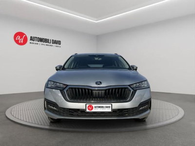 Skoda Octavia Station Wagon 2.0 TDI EVO SCR DSG Wagon Executive (5)
