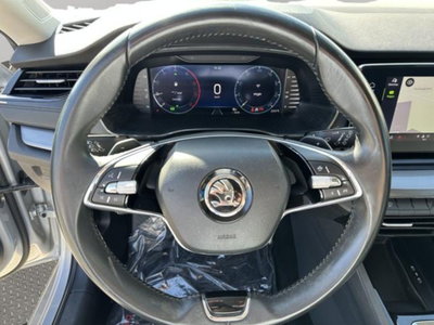 Skoda Octavia Station Wagon 2.0 TDI EVO SCR DSG Wagon Executive (8)