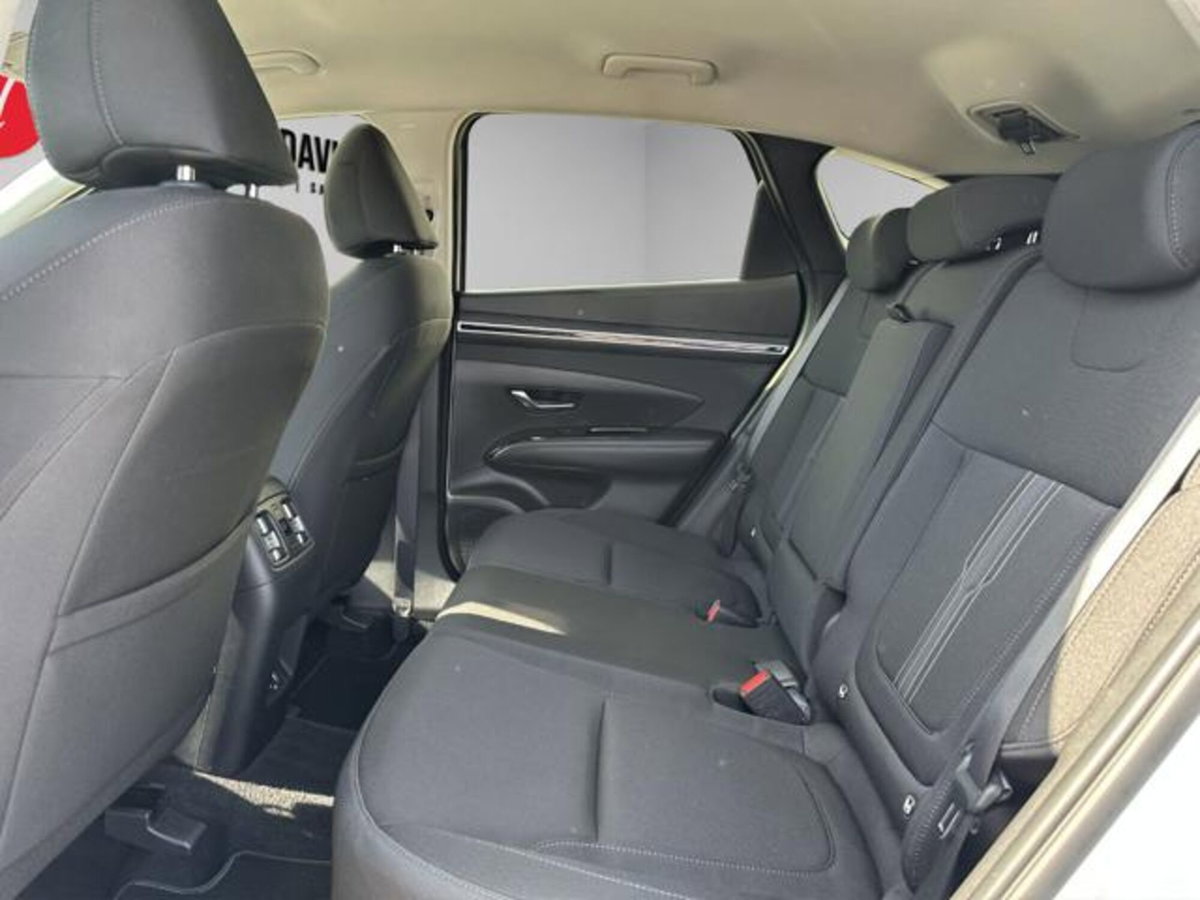 Hyundai Tucson 1.6 hev Xline 4wd auto (14)