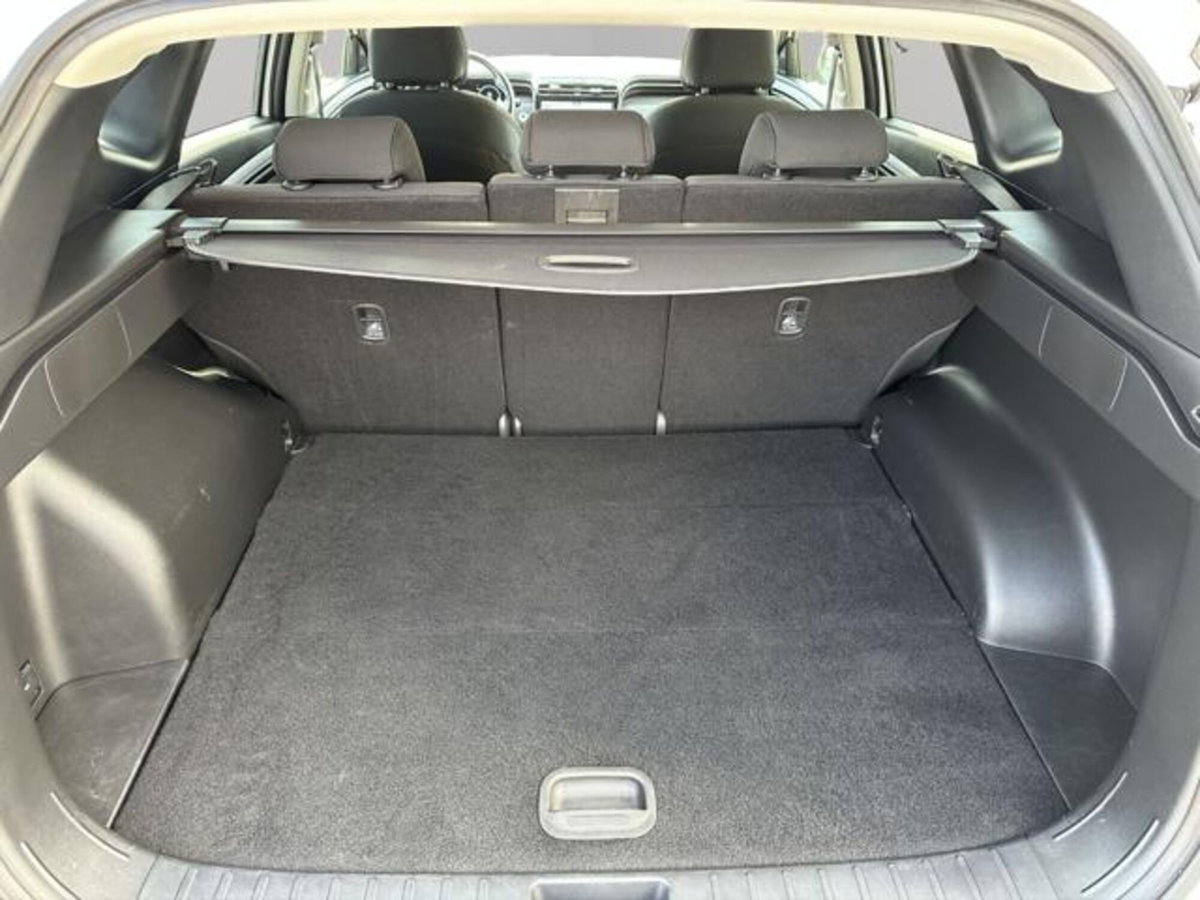Hyundai Tucson 1.6 hev Xline 4wd auto (16)