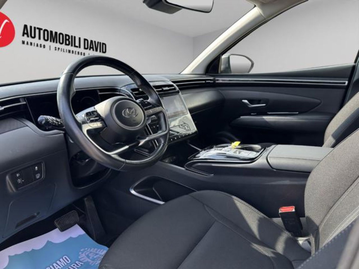 Hyundai Tucson 1.6 hev Xline 4wd auto (8)
