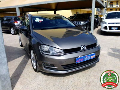 Volkswagen Golf 2.0 TDI 5p. Highline BlueMotion Technology usata