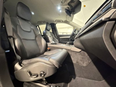 Volvo XC90 D5 AWD Geartronic Kinetic (17)