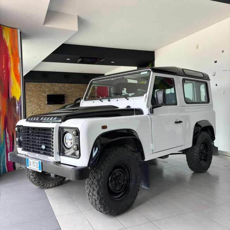 Land Rover Defender 90 2.2 TD4 Station Wagon N1