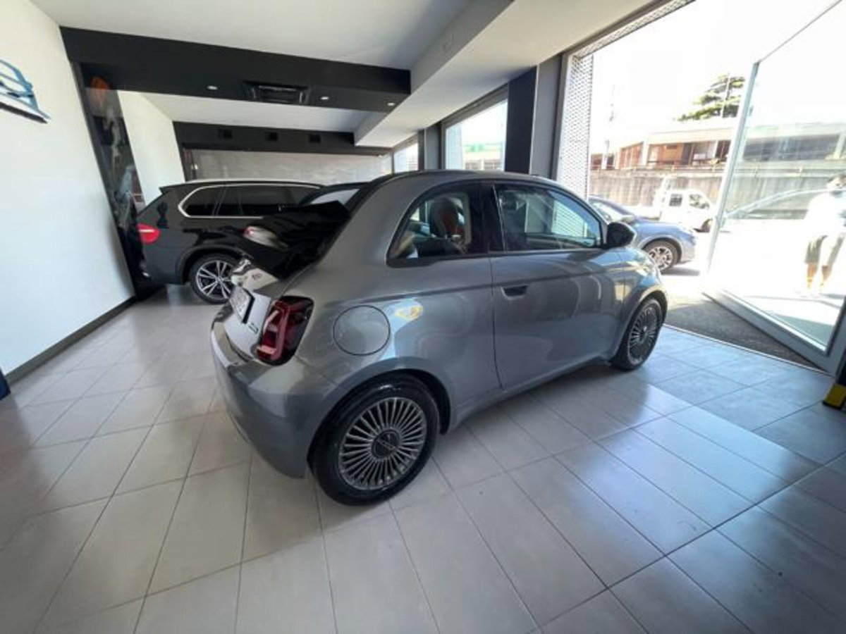 Fiat 500 Cabrio Icon Cabrio 42 kWh (9)