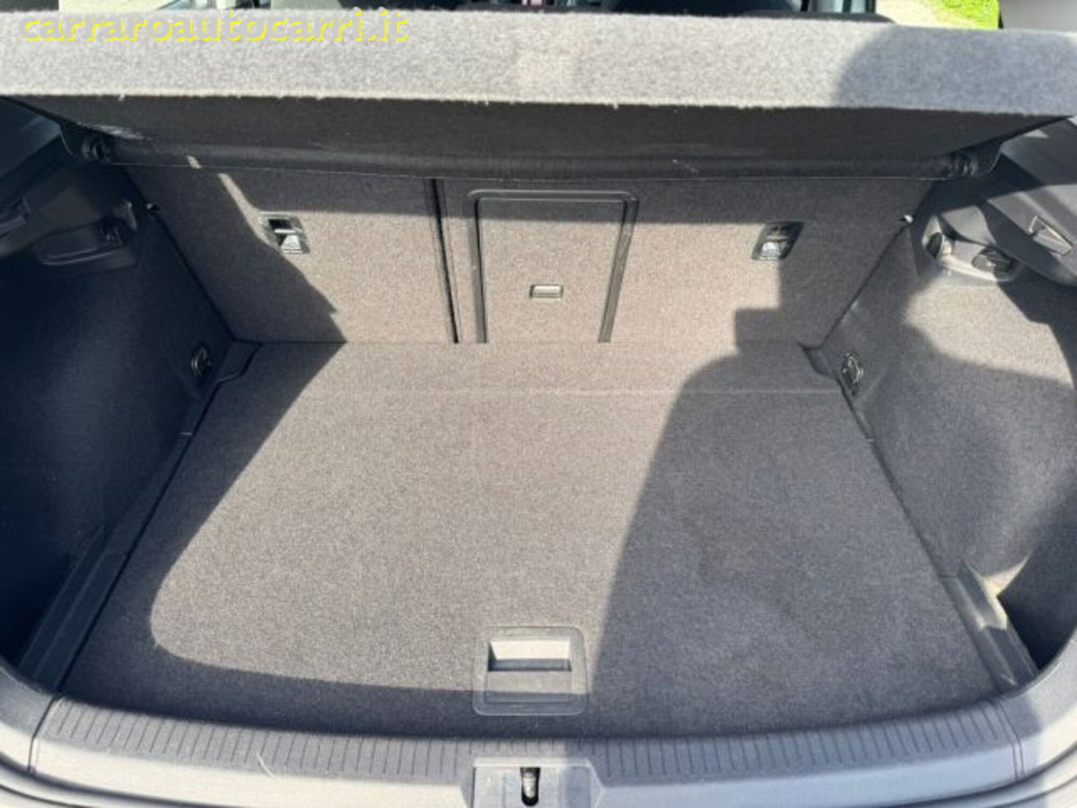 Volkswagen Golf 1.6 TDI 110 CV 5p. Executive BlueMotion Technology (16)