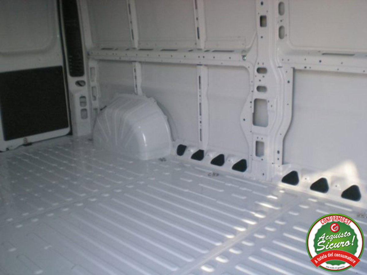 Fiat Ducato Furgone maxi 35 LH2 2.2 mjt3 140cv serie 8 (10)