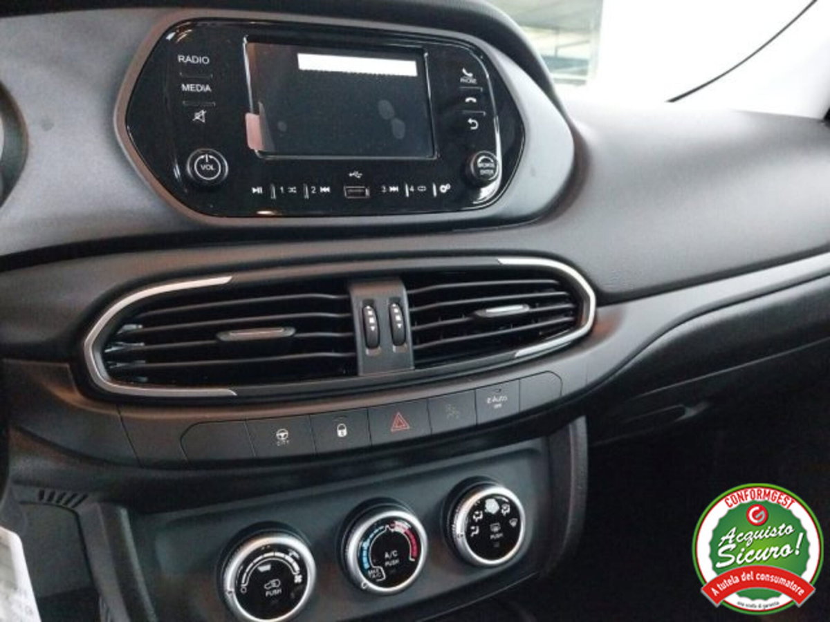 Fiat Tipo Tipo 5p 1.5 t4 hybrid Cross 130cv dct (10)