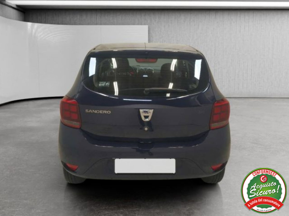 Dacia Sandero 1.5 dCi 8V 75CV Lauréate N1 (5)