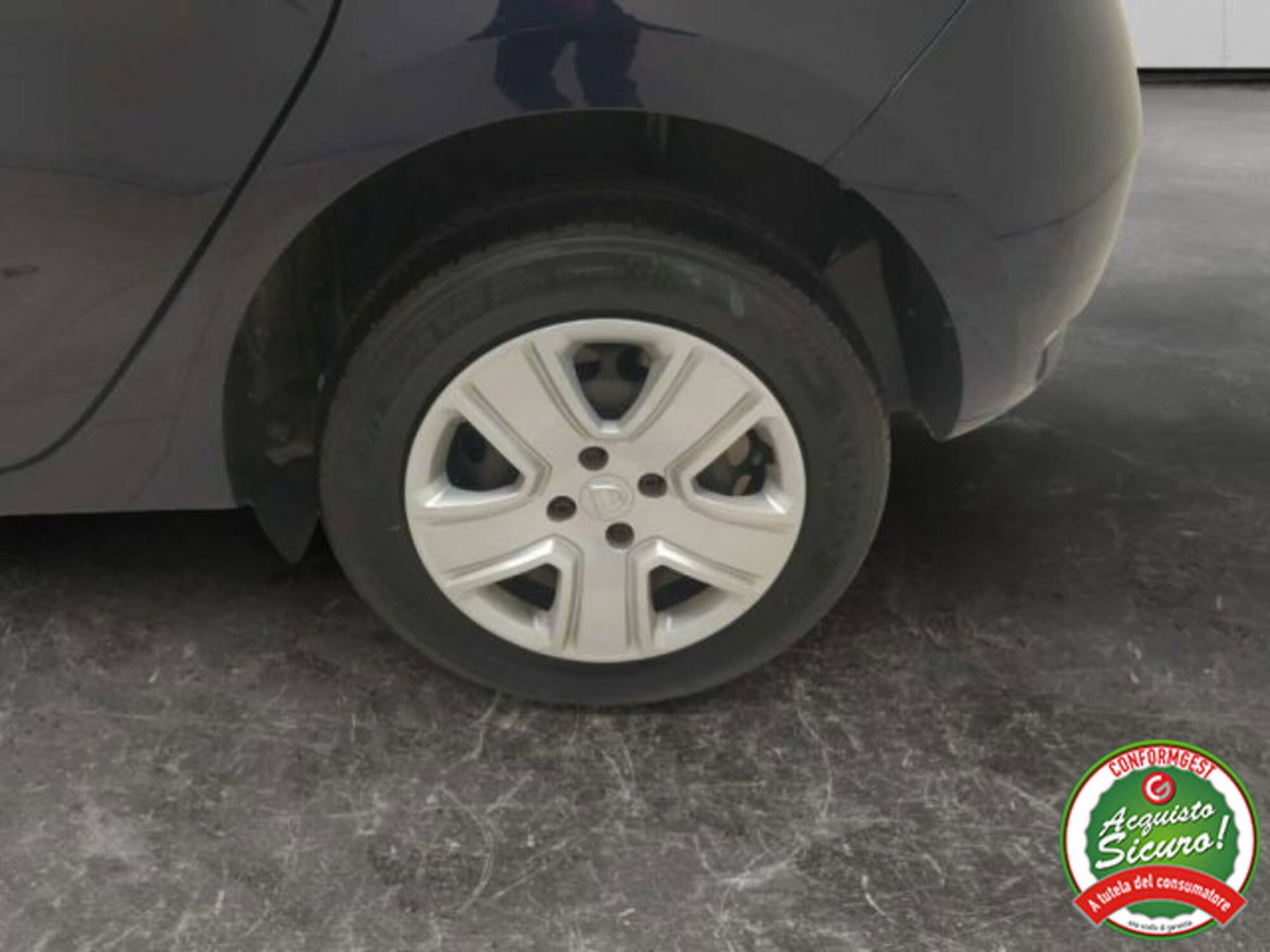 Dacia Sandero 1.5 dCi 8V 75CV Lauréate N1 (7)