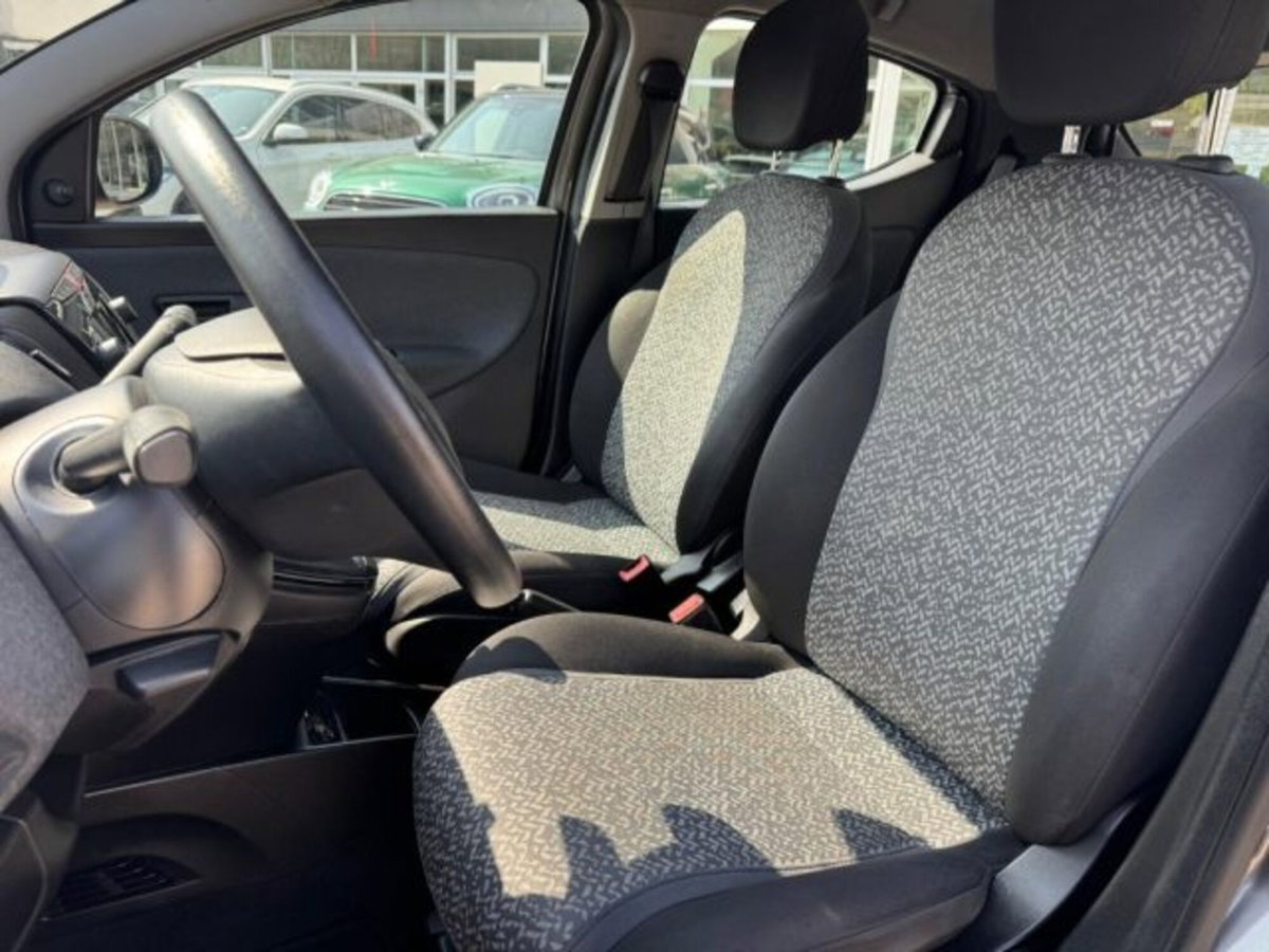 Lancia Ypsilon 1.0 FireFly 5 porte S&S Hybrid Ecochic Silver (10)