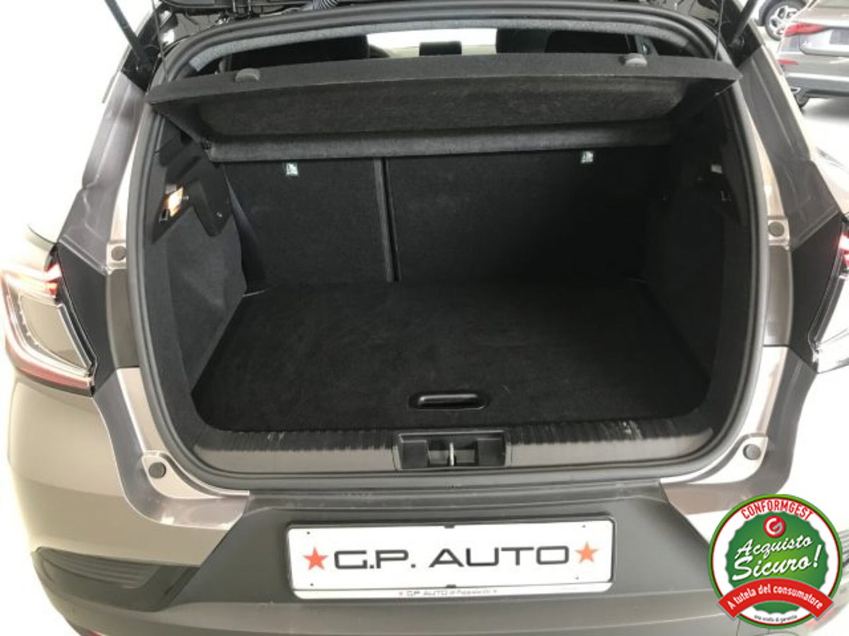 Renault Captur TCe 90 CV Techno (9)