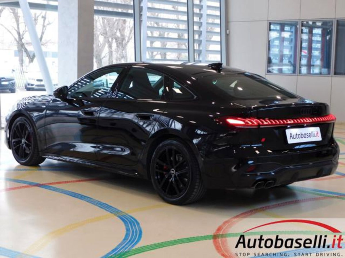 Audi A5 Sportback Sportback 40 2.0 tdi mhev S line edition 204cv s-tronic (4)