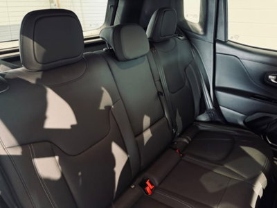 Jeep Renegade 1.6 Mjt DDCT 120 CV S (14)