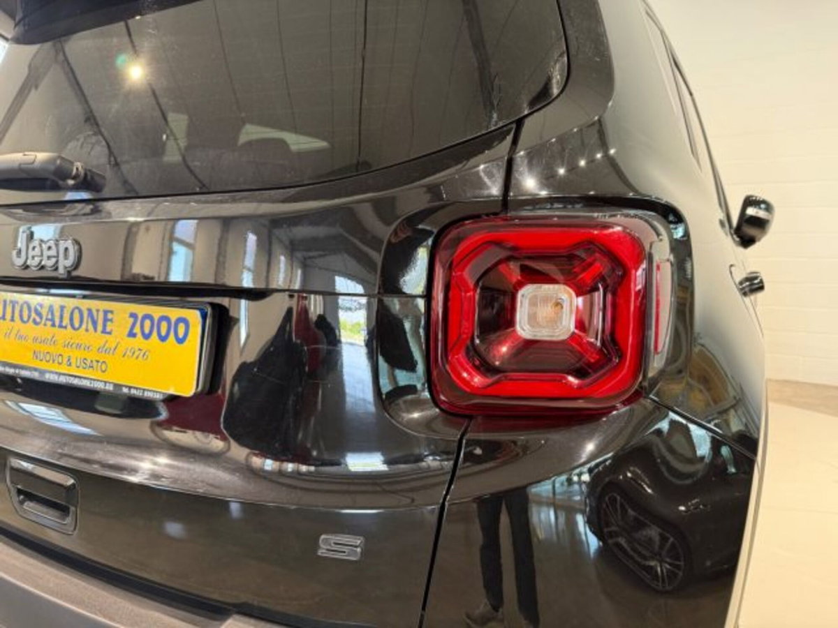 Jeep Renegade 1.6 Mjt DDCT 120 CV S (16)