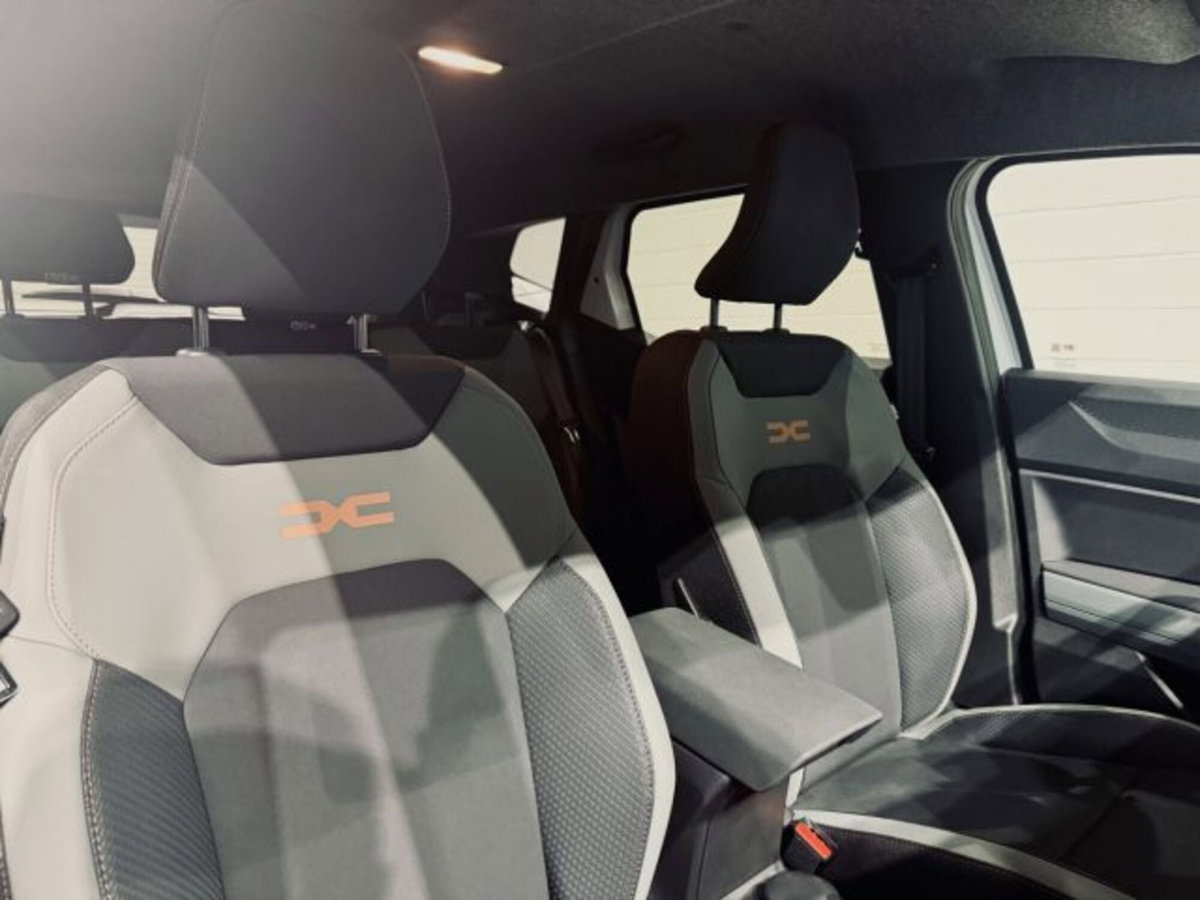 Dacia Duster 1.6 hybrid Extreme 140cv (13)