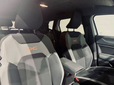 Dacia Duster 1.6 hybrid Extreme 140cv (13)