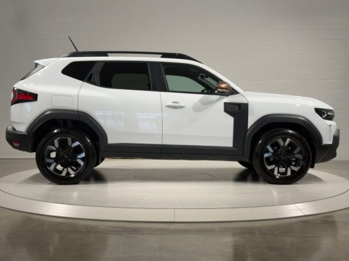 Dacia Duster 1.6 hybrid Extreme 140cv (6)