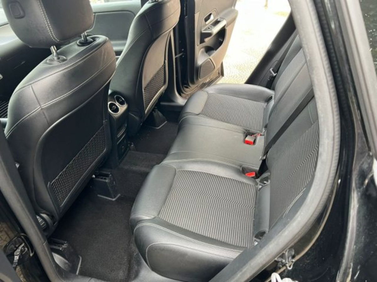 Mercedes-Benz GLA SUV 180 d Automatic Sport Plus (12)