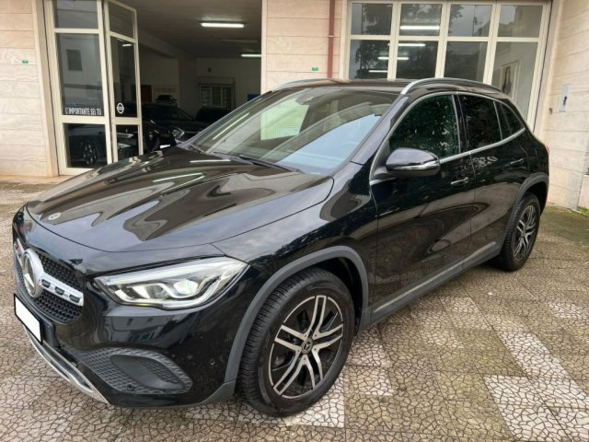 Mercedes-Benz GLA SUV 180 d Automatic Sport Plus (2)