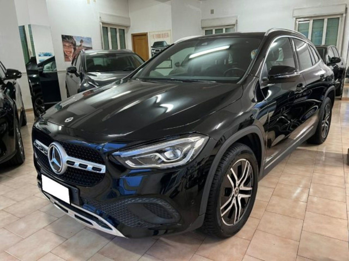 Mercedes-Benz GLA SUV 180 d Automatic Sport Plus (4)