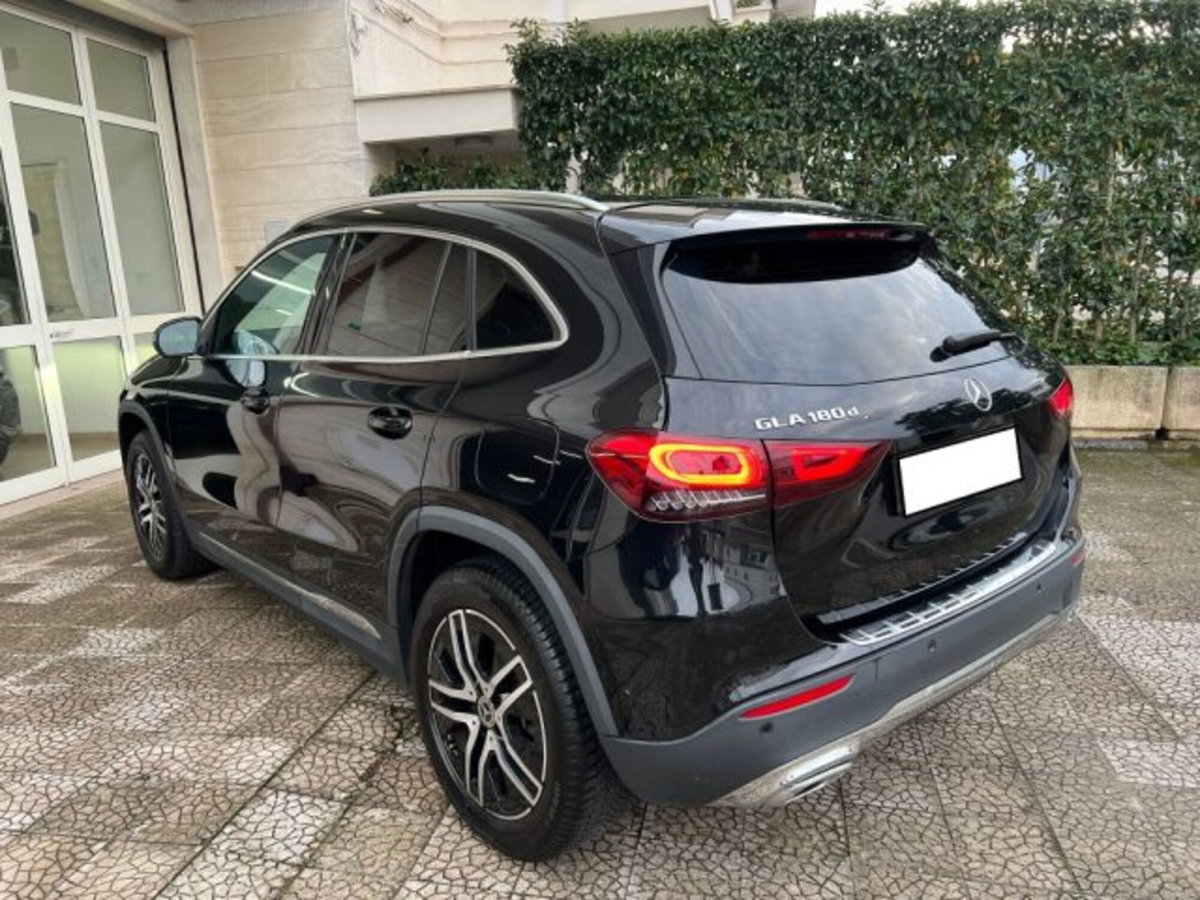 Mercedes-Benz GLA SUV 180 d Automatic Sport Plus (7)