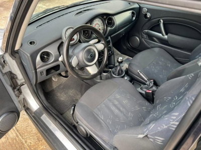 MINI Mini 1.4 tdi One D (9)