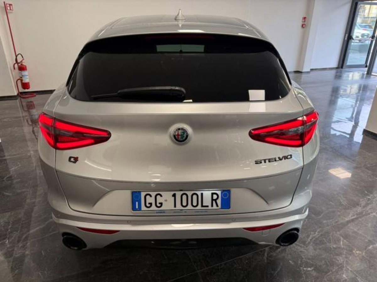 Alfa Romeo Stelvio Stelvio 2.2 Turbodiesel 210 CV AT8 Q4 Veloce Tì (6)