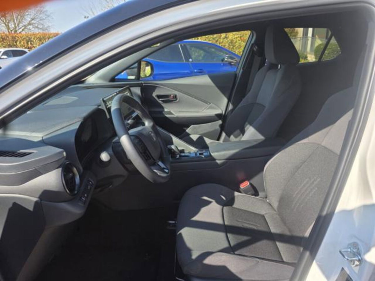 Toyota Toyota C-HR 1.8 hv Active eco fwd e-cvt (10)