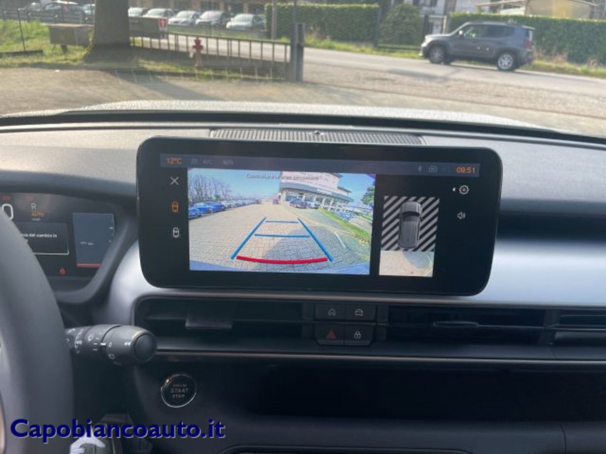 Jeep Avenger 1.2 turbo e-hybrid mhev Overland 4xe 145cv edct6 (10)