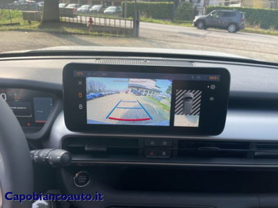 Jeep Avenger 1.2 turbo e-hybrid mhev Overland 4xe 145cv edct6 (10)