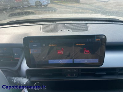 Jeep Avenger 1.2 turbo e-hybrid mhev Overland 4xe 145cv edct6 (13)