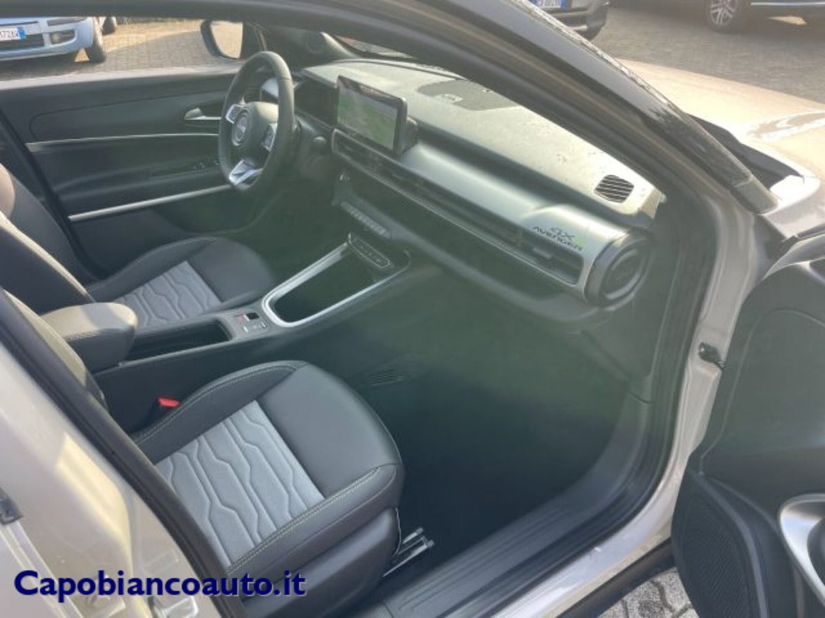 Jeep Avenger 1.2 turbo e-hybrid mhev 85th Anniversary 4xe 145cv edct6 (17)