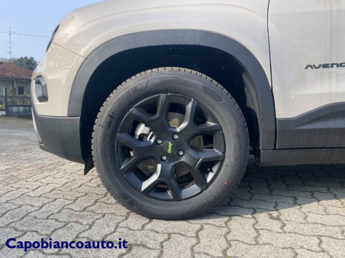 Jeep Avenger 1.2 turbo e-hybrid mhev 85th Anniversary 4xe 145cv edct6 (8)