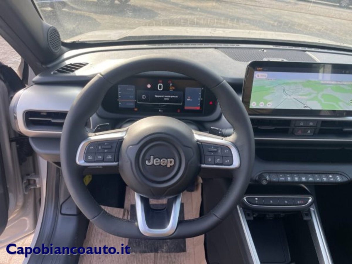 Jeep Avenger 1.2 turbo e-hybrid mhev 85th Anniversary 4xe 145cv edct6 (9)