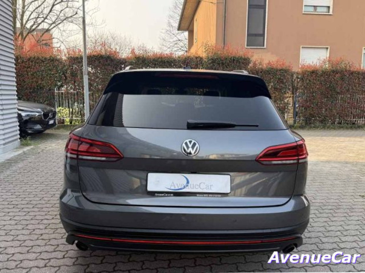 Volkswagen Touareg 3.0 V6 TDI SCR Black Style (6)