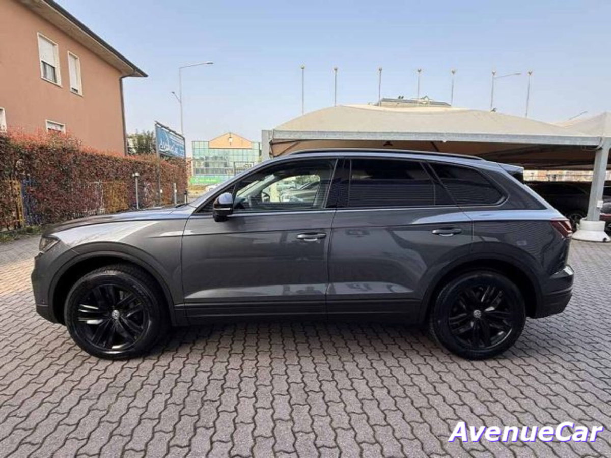 Volkswagen Touareg 3.0 V6 TDI SCR Black Style (8)