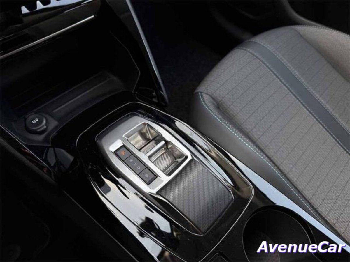 Peugeot 208 50 kWh Allure (15)