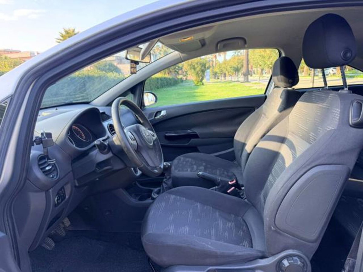 Opel Corsa 1.3 CDTI 75CV 3 porte Club (10)