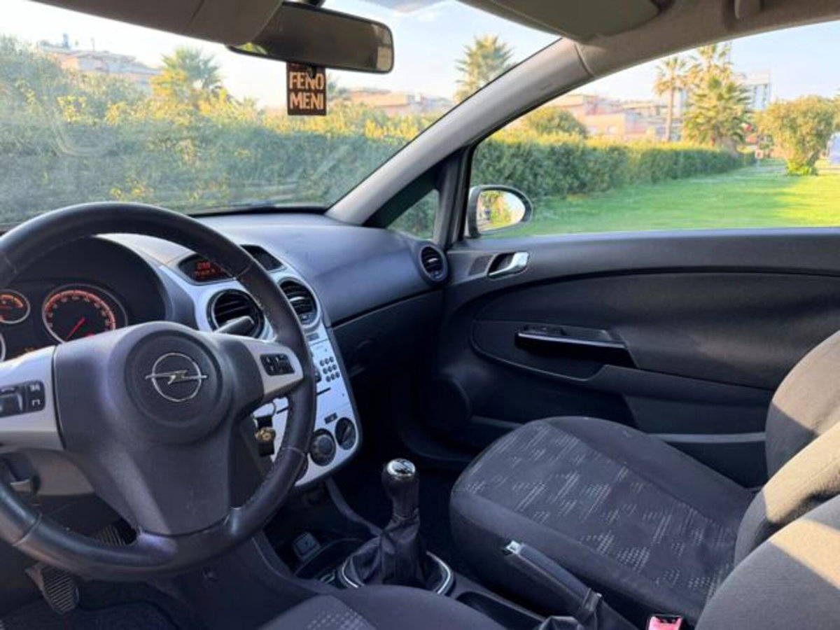 Opel Corsa 1.3 CDTI 75CV 3 porte Club (11)