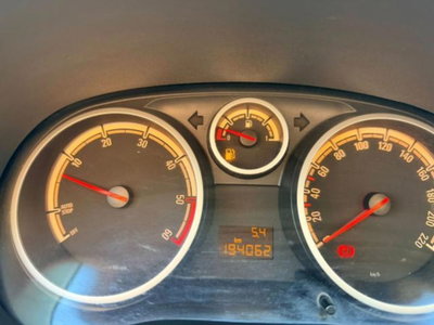 Opel Corsa 1.3 CDTI 75CV 3 porte Club (14)