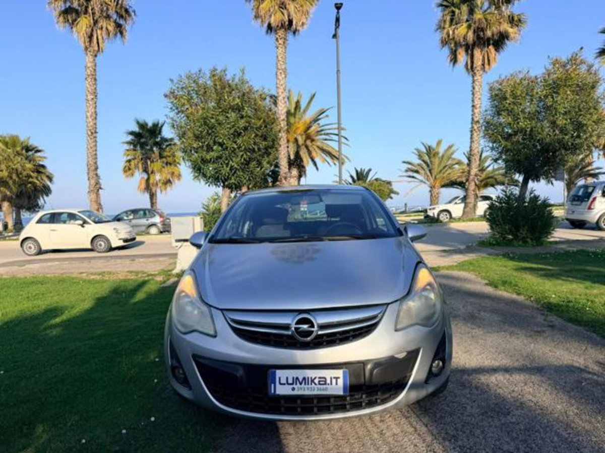 Opel Corsa 1.3 CDTI 75CV 3 porte Club (3)