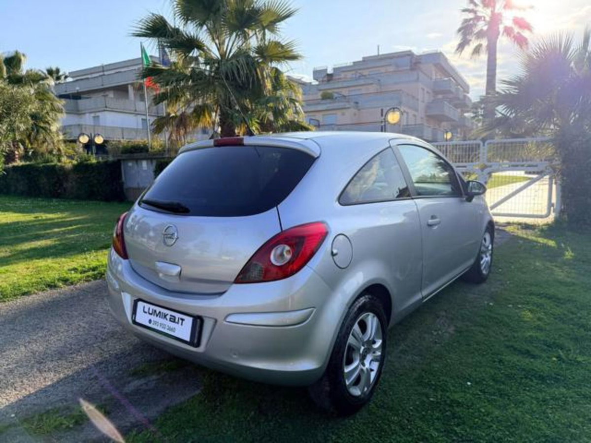 Opel Corsa 1.3 CDTI 75CV 3 porte Club (4)