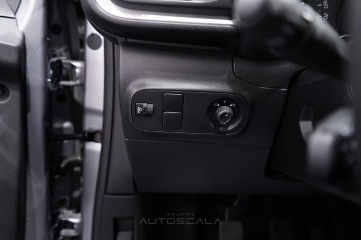 Citroen C3 1.2 puretech You s&s 83cv neopatentati (12)